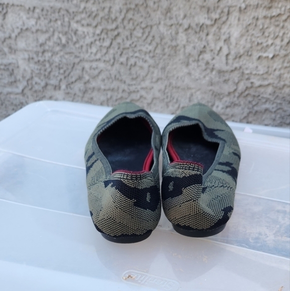 Camo‎ Flats - Picture 3 of 7